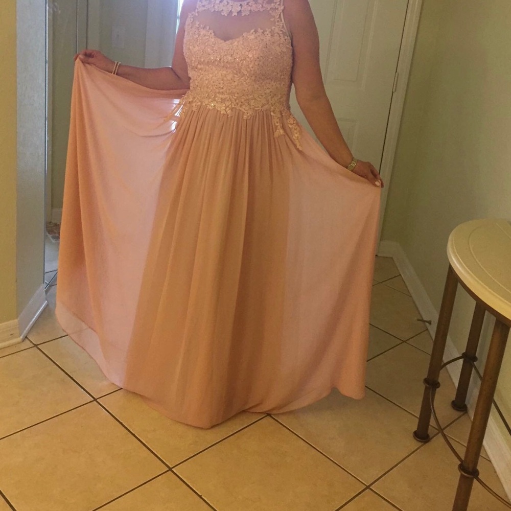 Prom/Evening dress chiffon overlay. - Picture 2 of 7